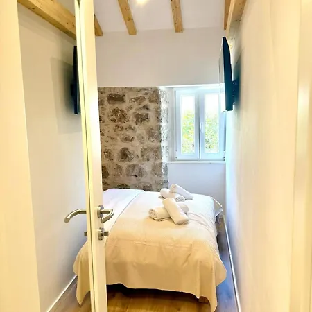 Little House *